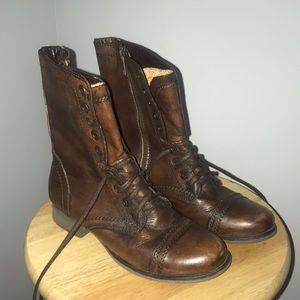 Steve Madden Troopa boot